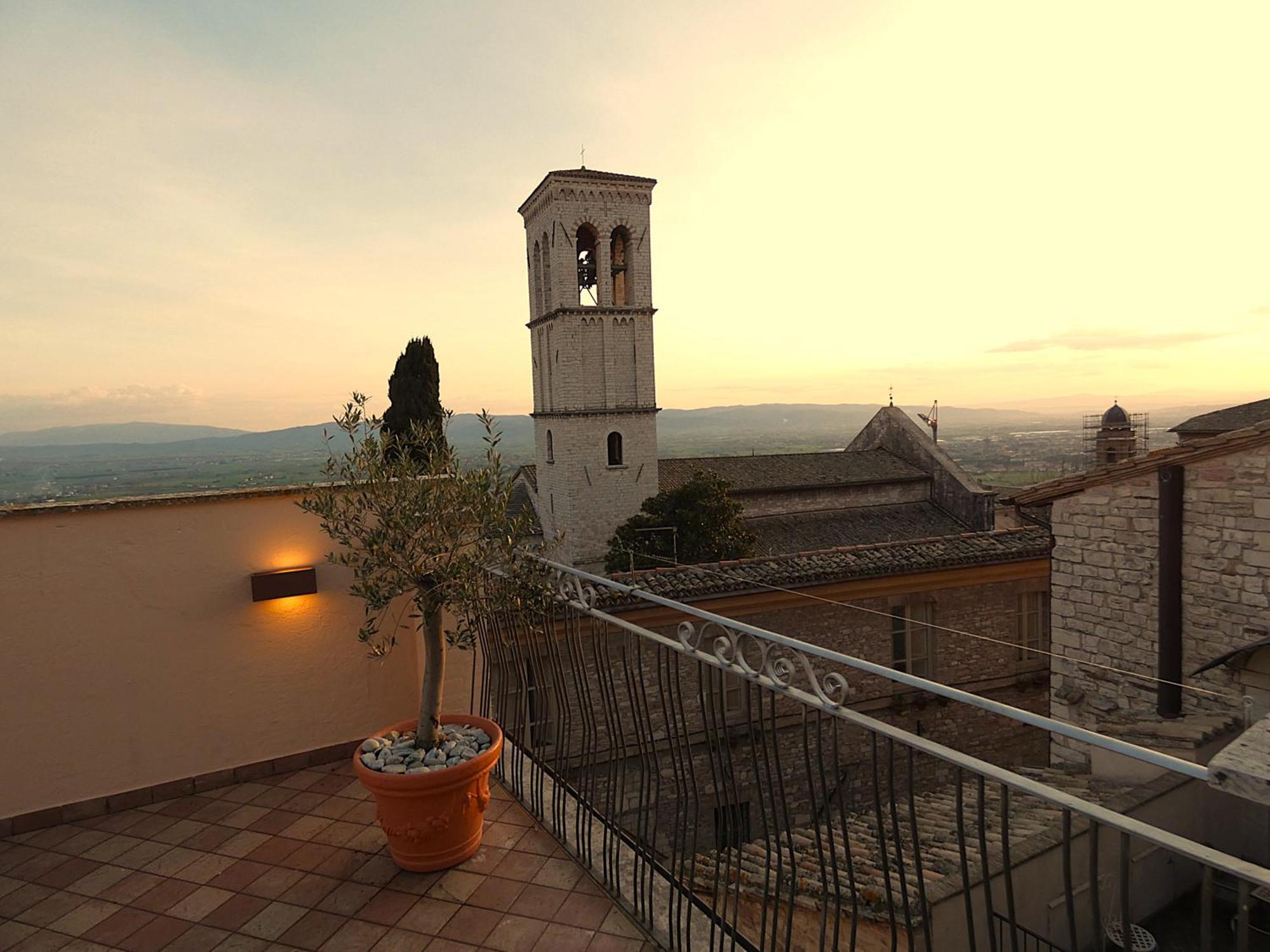 Scappo In Umbria, La Casa Di Eude Assis Exterior foto