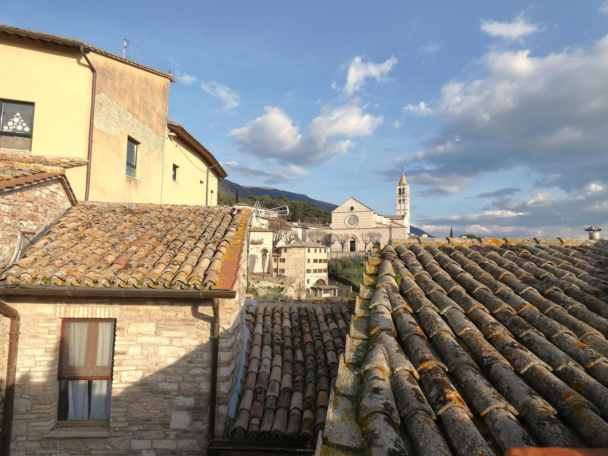 Scappo In Umbria, La Casa Di Eude Assis Exterior foto